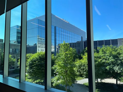 The University of Chicago (pictured: William Eckhardt Research Center from the Michelson Center for Physics) hosted this year's HQAN retreat and site visit which saw researchers from all three partner institutions come together.